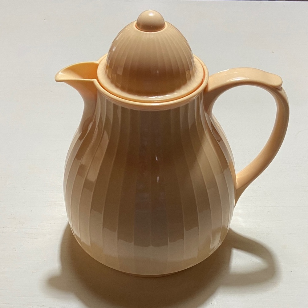 Vintage Crown Corning Thermique 1qt Insulated Coffee Pitcher